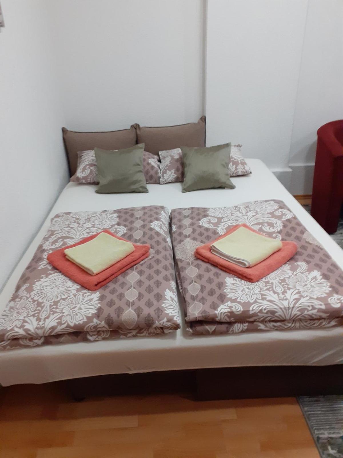 Ferienwohnung Irma Tuzla Zimmer foto